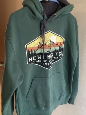 Prairie Mountain Green New Mexico Graphic Hoodie Sweatshirt
